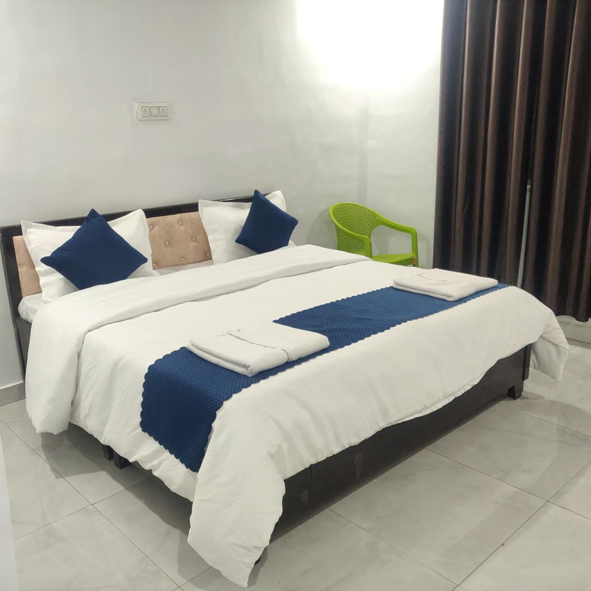 The Waterfront Resort Rishīkesh 外观 照片