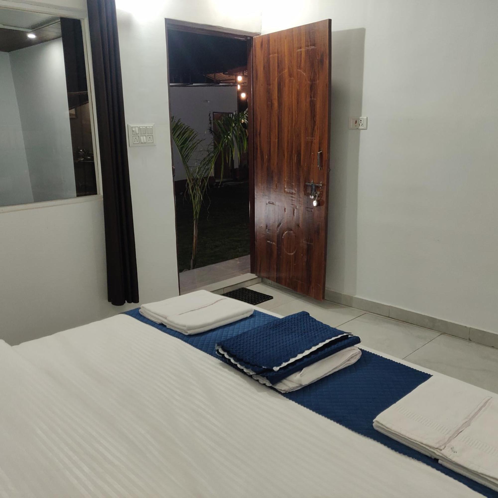 The Waterfront Resort Rishīkesh 外观 照片
